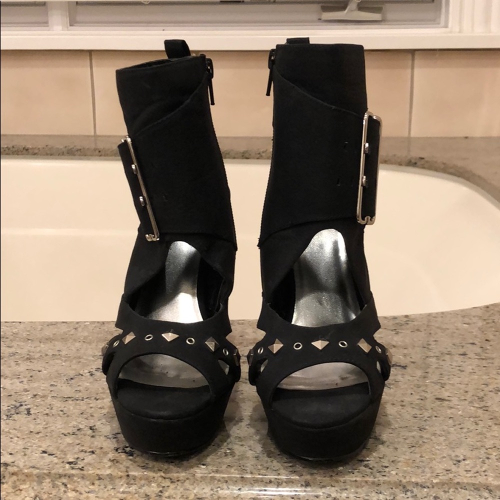 Bakers cut-out peep toe studded stiletto booties